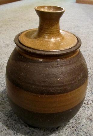 Unusual Vintage Studio Art Pottery Stoneware Jar w/lid Heavy